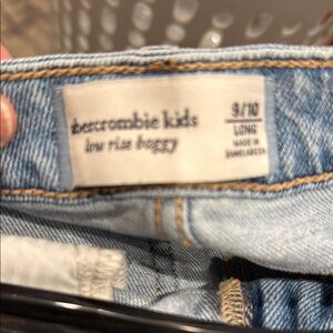 Abercrombie Kids Blue Denim Jeans with Washed-Out Look 9/10 Long